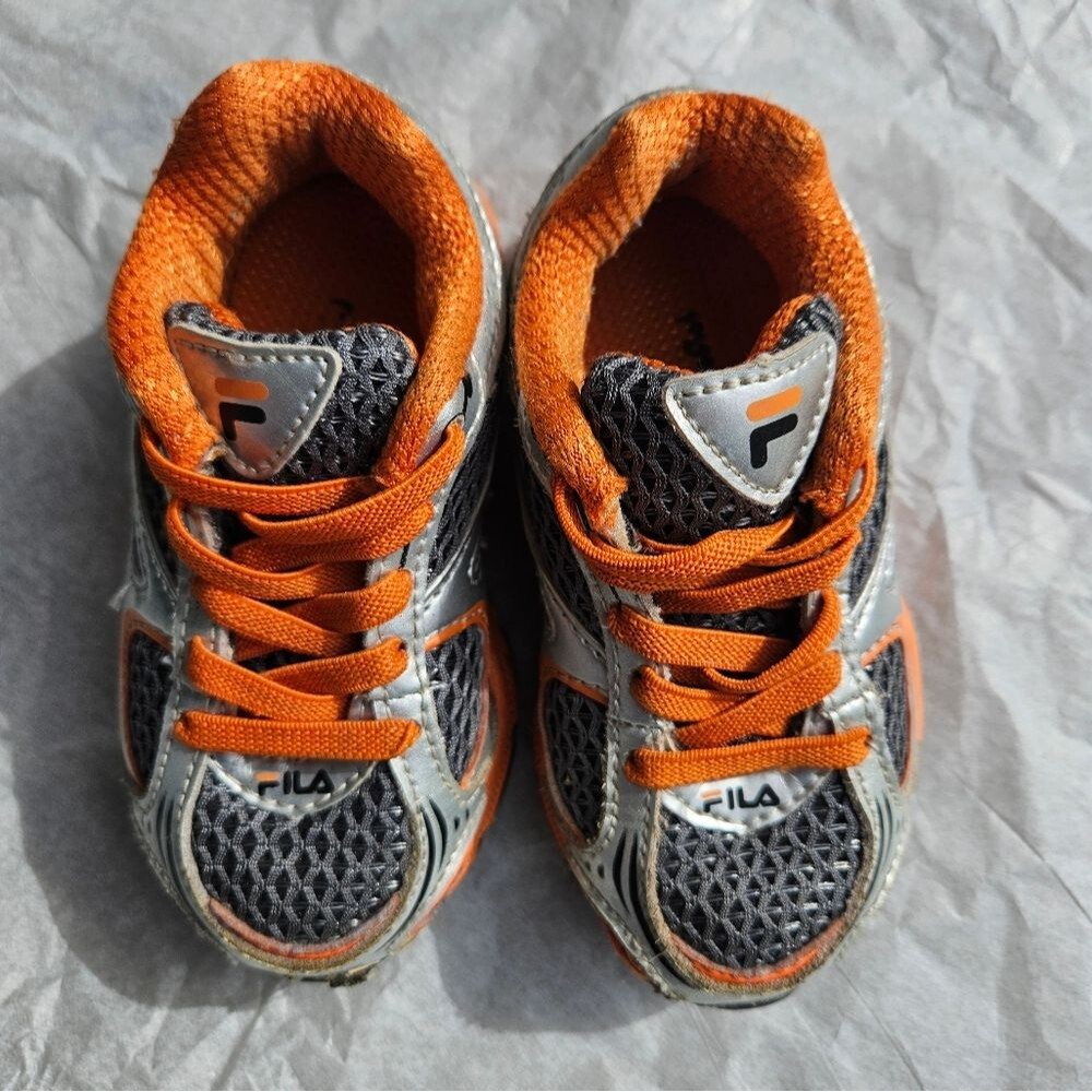Fila Toddler sneakers size 7 boys orange black silver